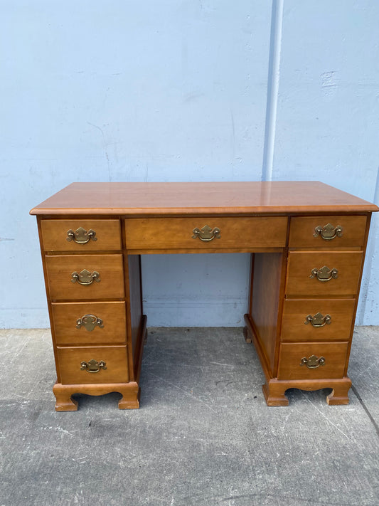 Office/writing desk vintage maple