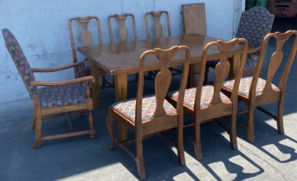 dining table and 8 broyhill style formal dining chairs set