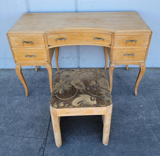 5 Drawer Desk with chair light wood