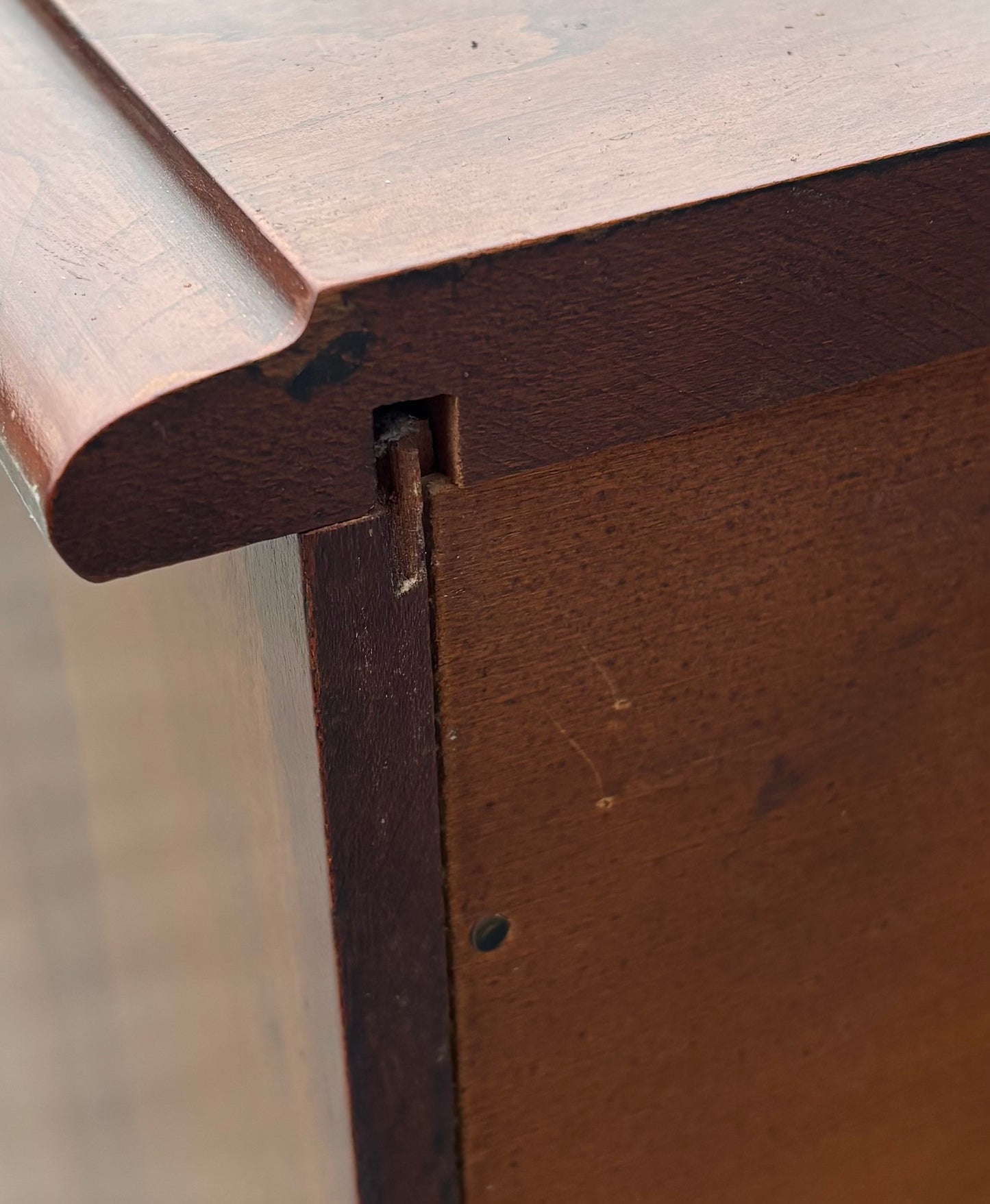 Hungerford dresser with mirror/ chest of drawers cherry