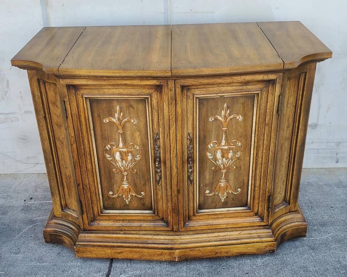 Server/buffet/console cabinet antique/vintage