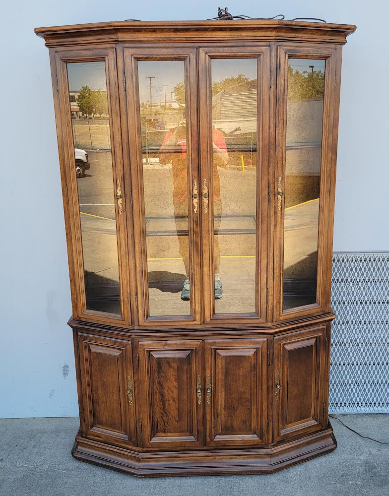 Ethan Allen china cabinet