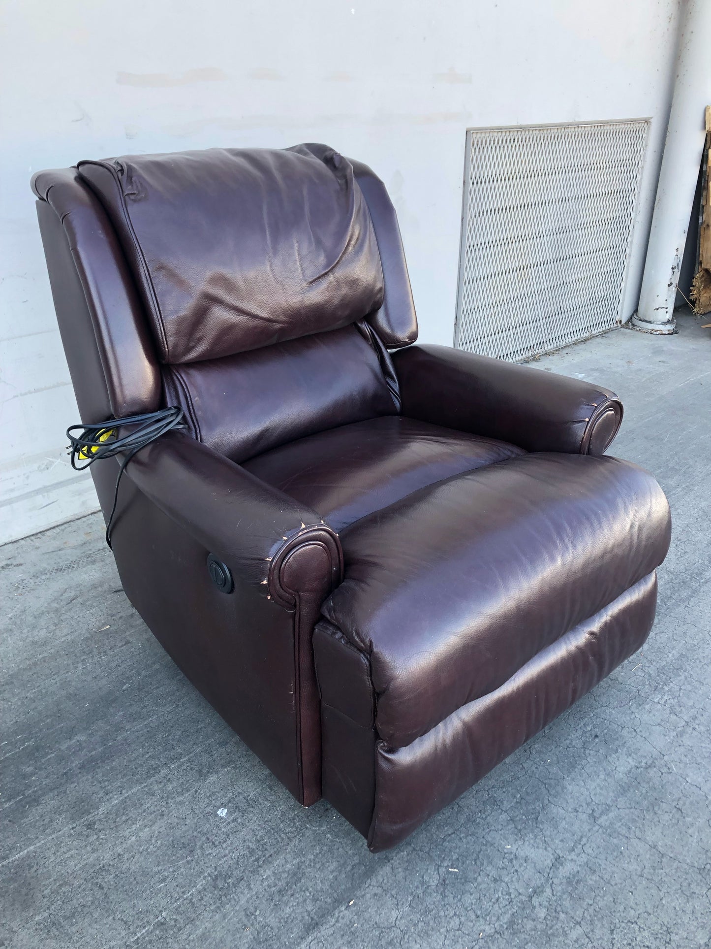brown leather electric recliner