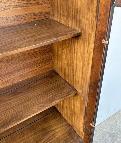 Three Shelf Curio / Hutch display cabinet