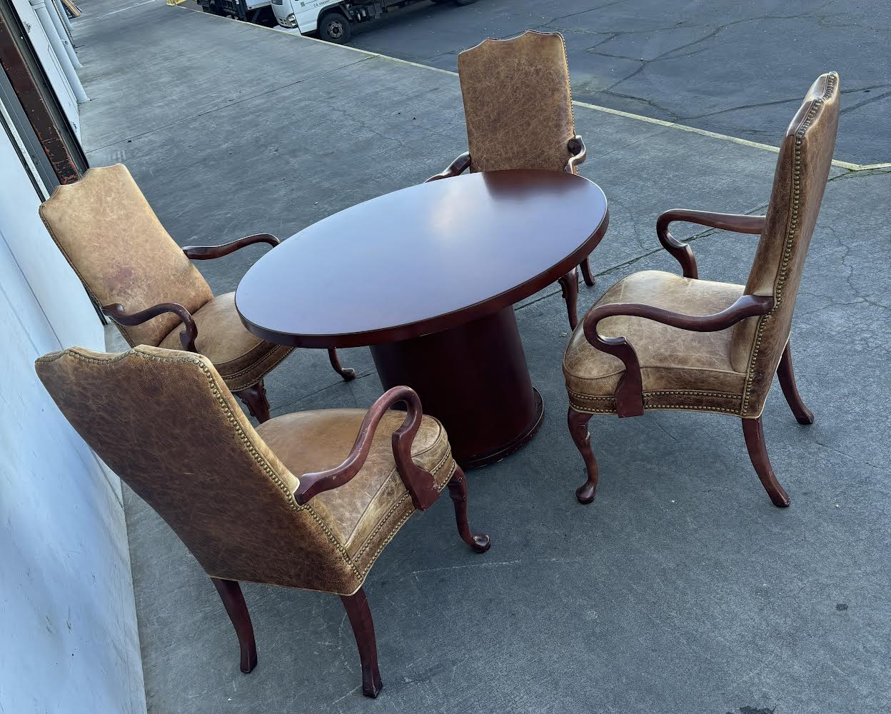 Round Cherry Table with 4 Hickory Chairs Brown Leather Queen Anne Style