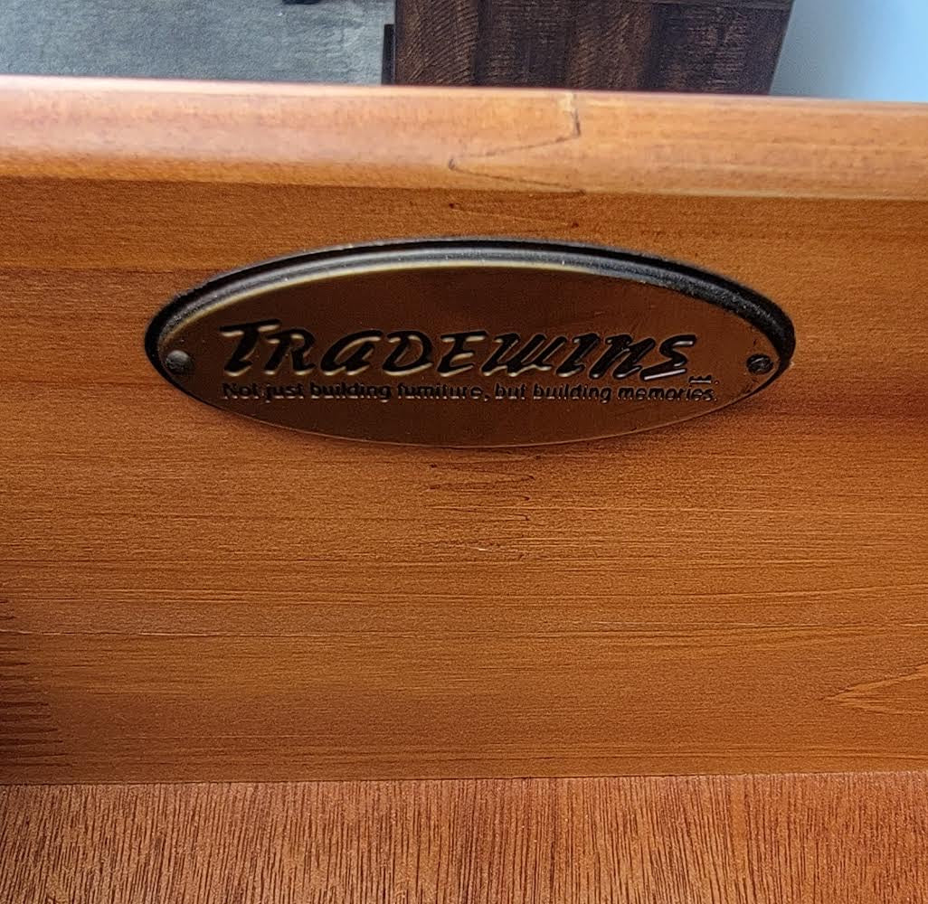 tradewins light wood dresser/ chest of drawers