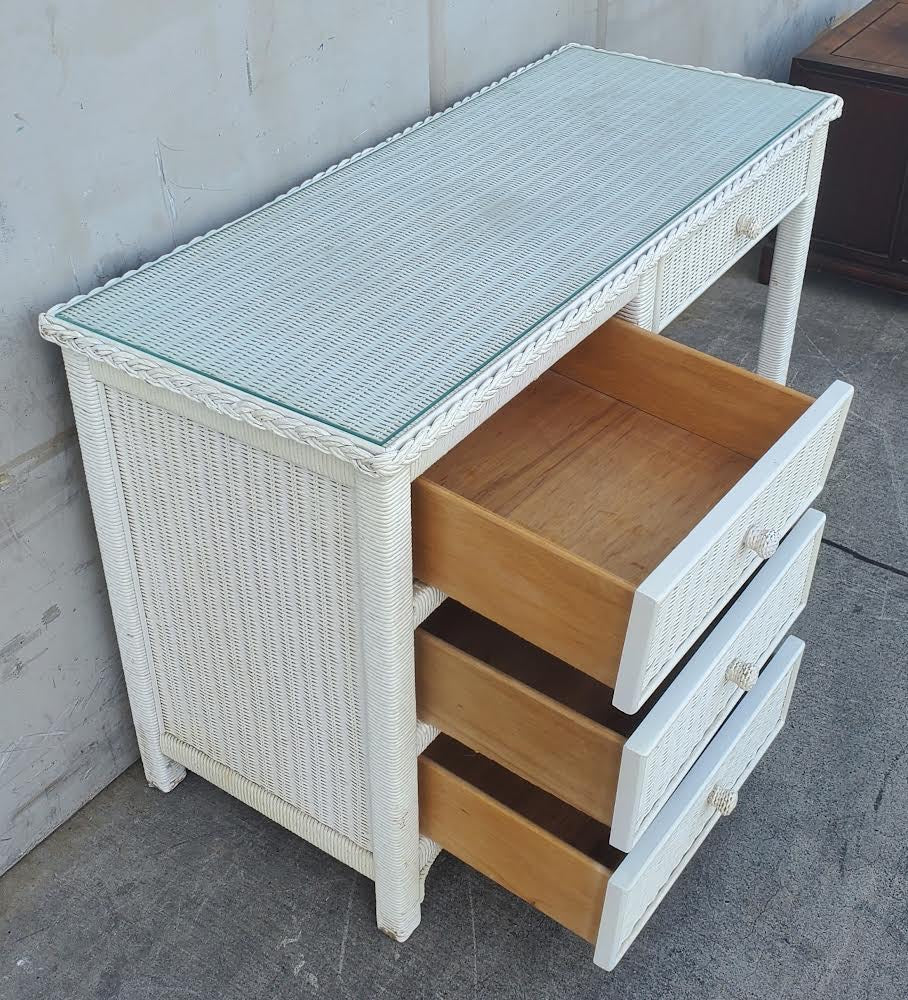 Wicker Henry Link white desk
