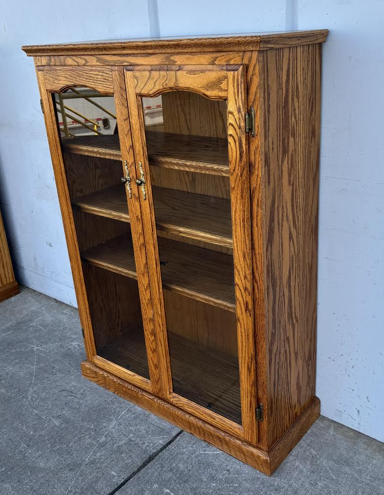 Antique Oak Bookcase/Curio cabinet