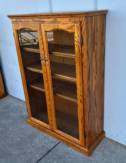 Antique Oak Bookcase/Curio cabinet