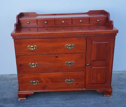 mahogany dresser/ chest if drawers/ sideboard server antique/ vintage