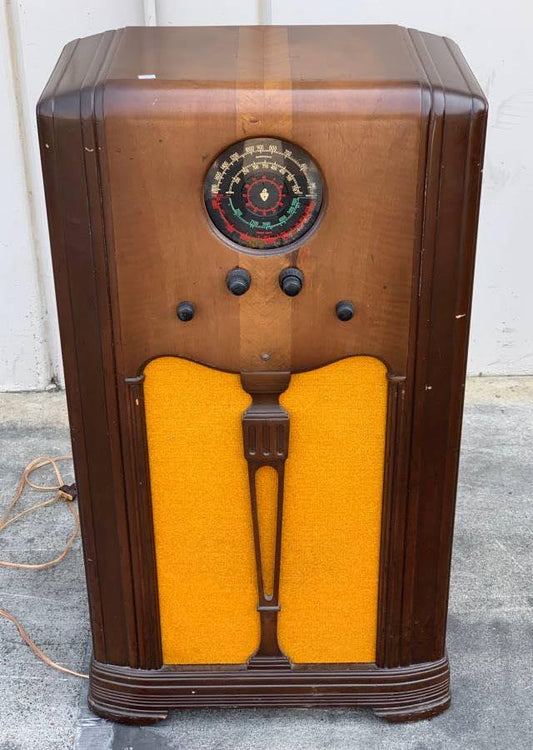 Antique Jukebox style  radio player