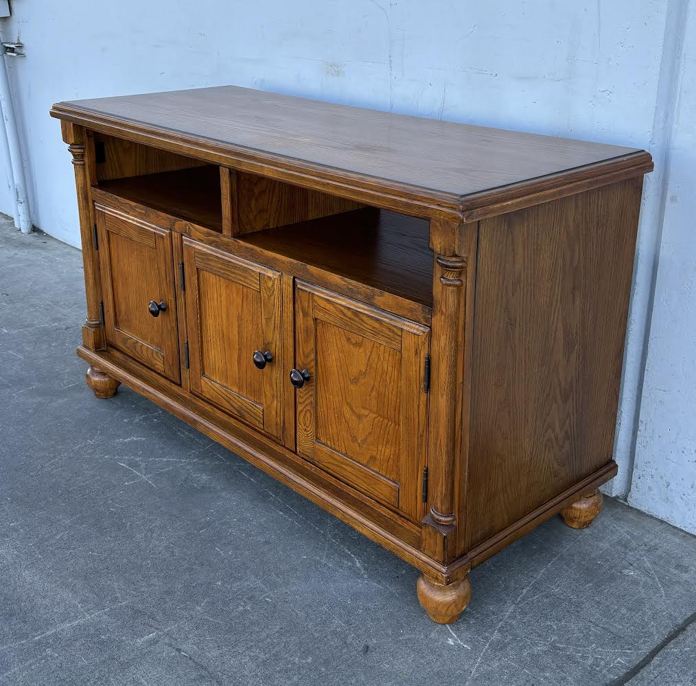 Rustic Oak Entertainment Stand