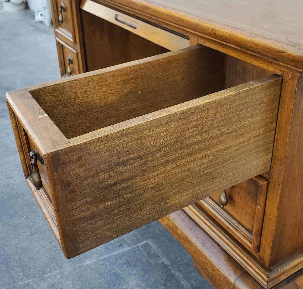 antique console/entryway sideboard cabinet