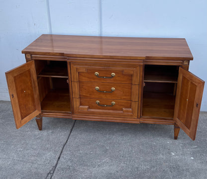 Thomasville sideboard/ buffet credenza