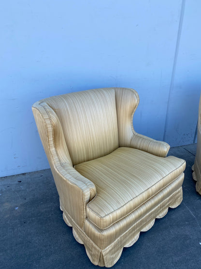 Beige/ tan/ cream antique/vintage armchairs set (2)