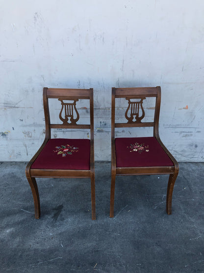Lexington 2 red floral cushion side dining chairs and stool