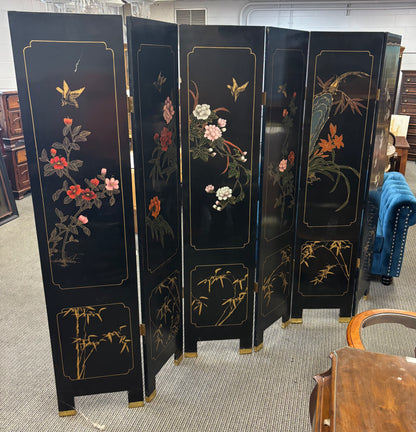 Asian/ Chinese style black room divider / coromandel screen