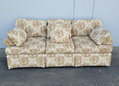 Floral couch / sofa settee vintage