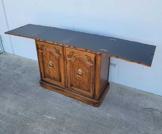 Thomasville buffet with wheels flip extending top