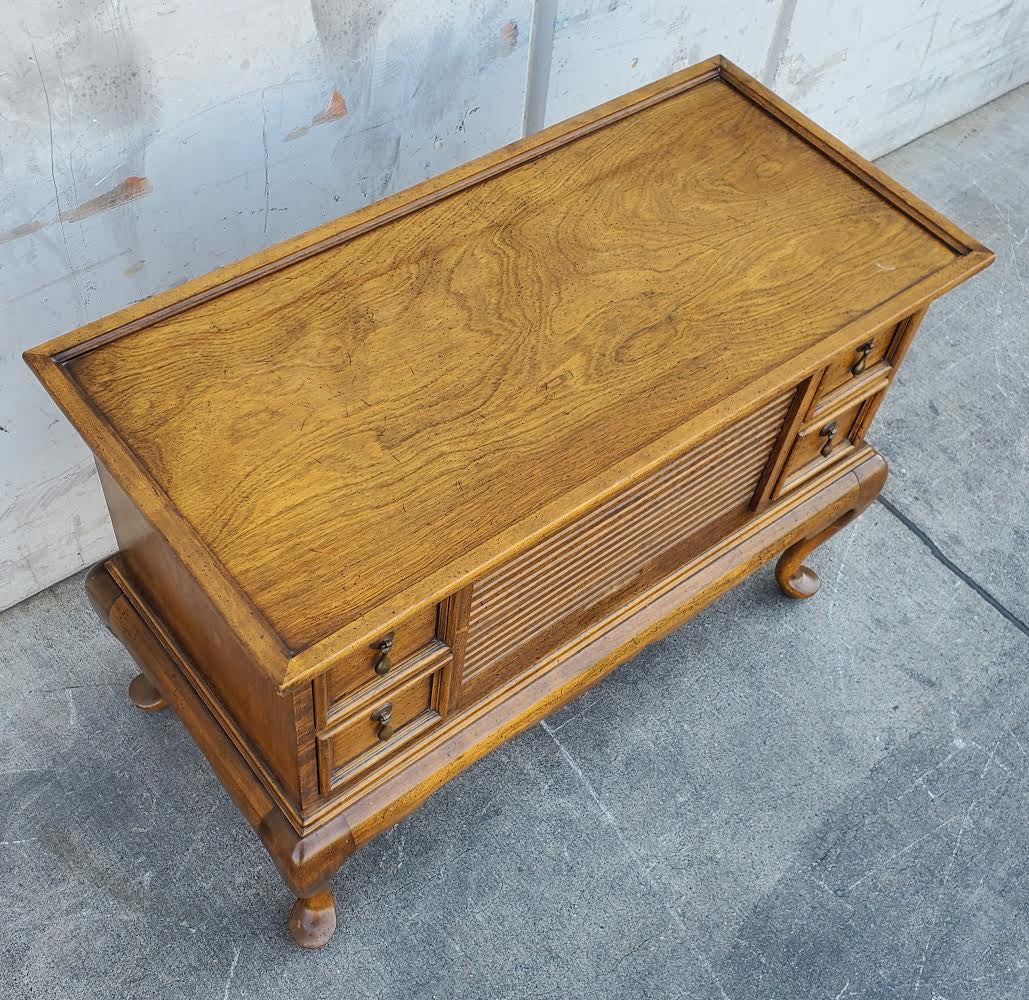 antique console/entryway sideboard cabinet
