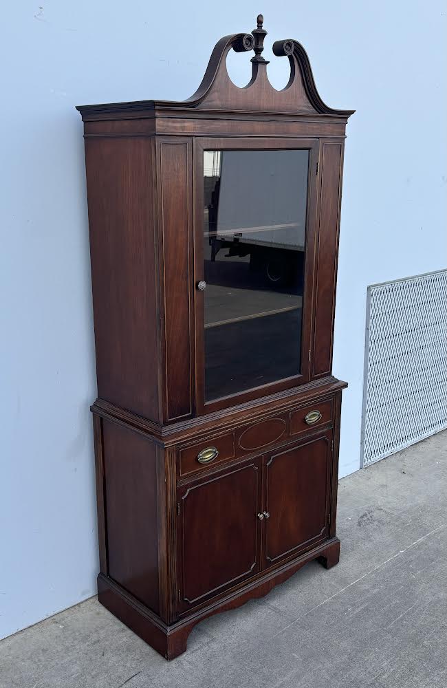 Thomasville Antique Mahogany Cabinet