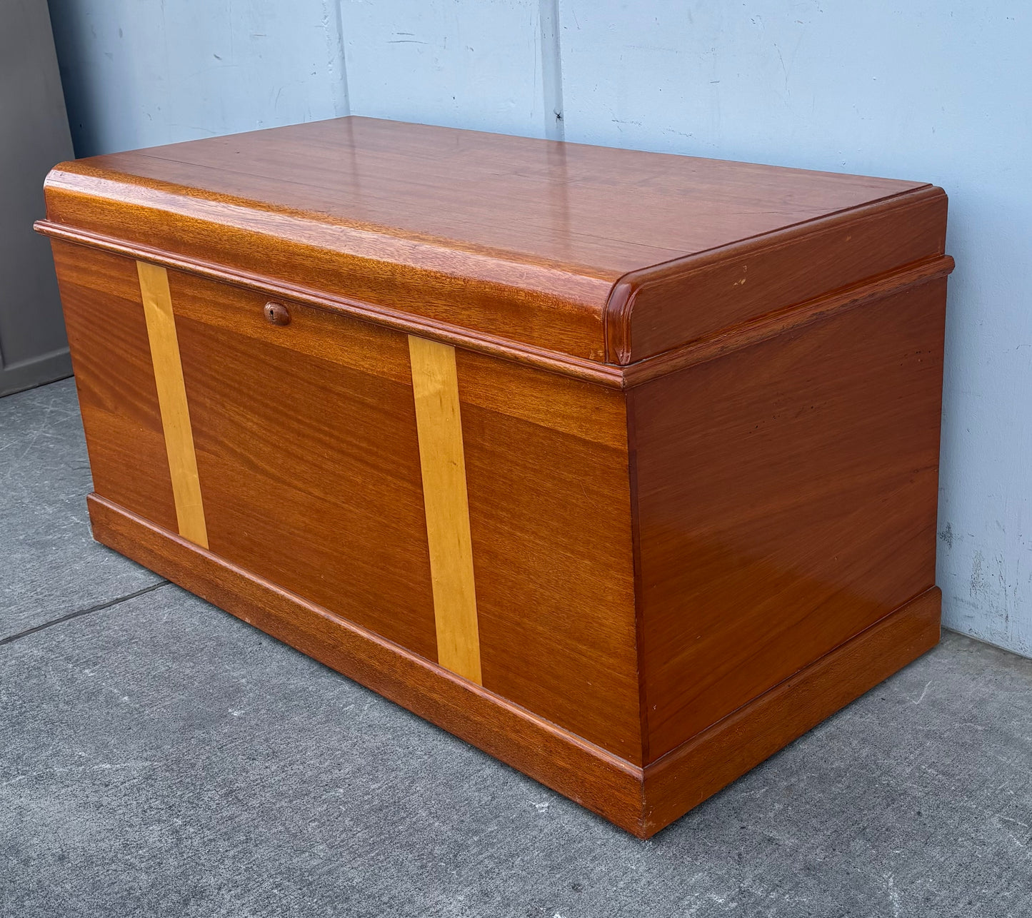 Chest/ trunk storage