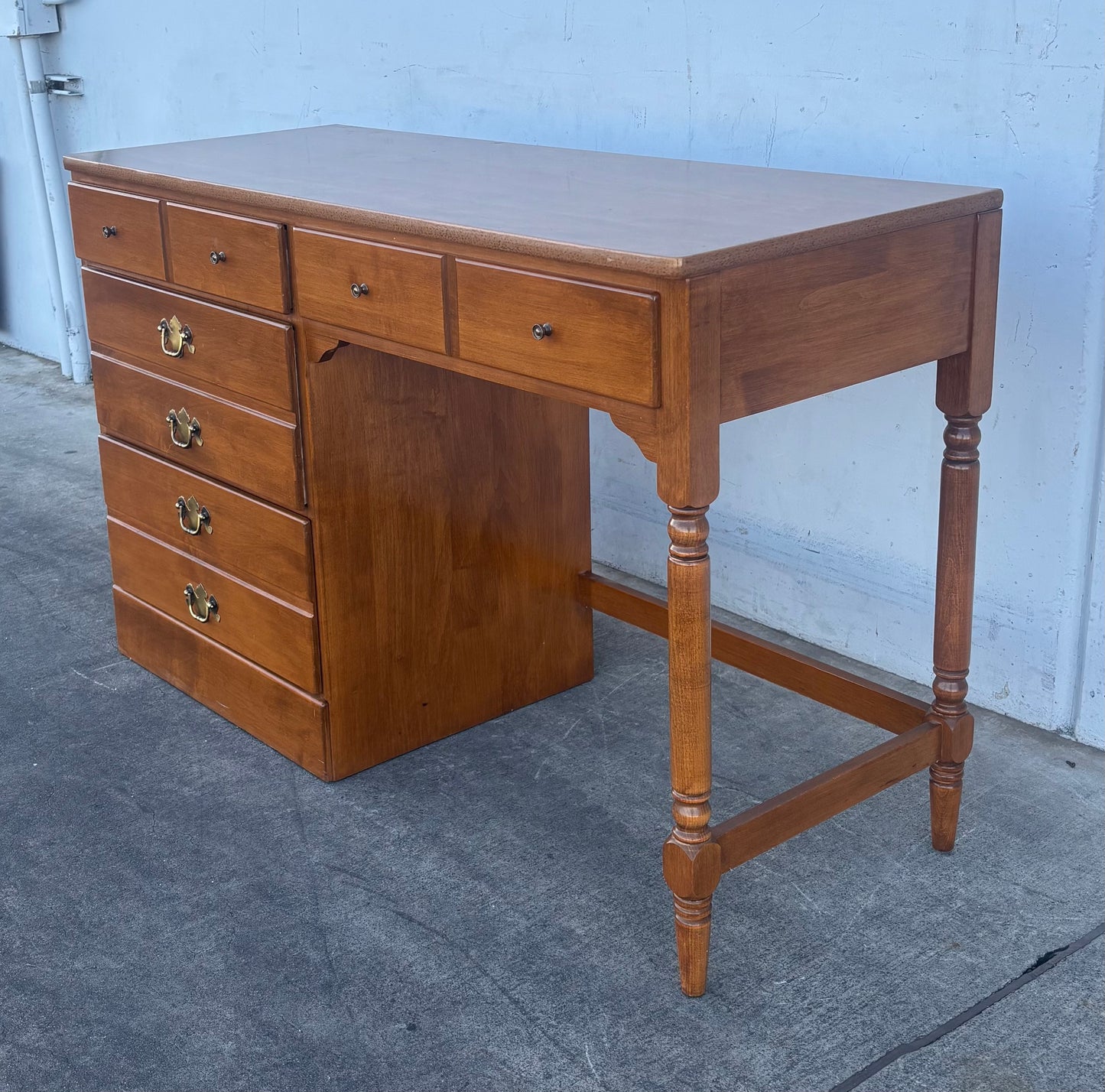 Ethan Allen vintage heirloom nutmeg maple desk