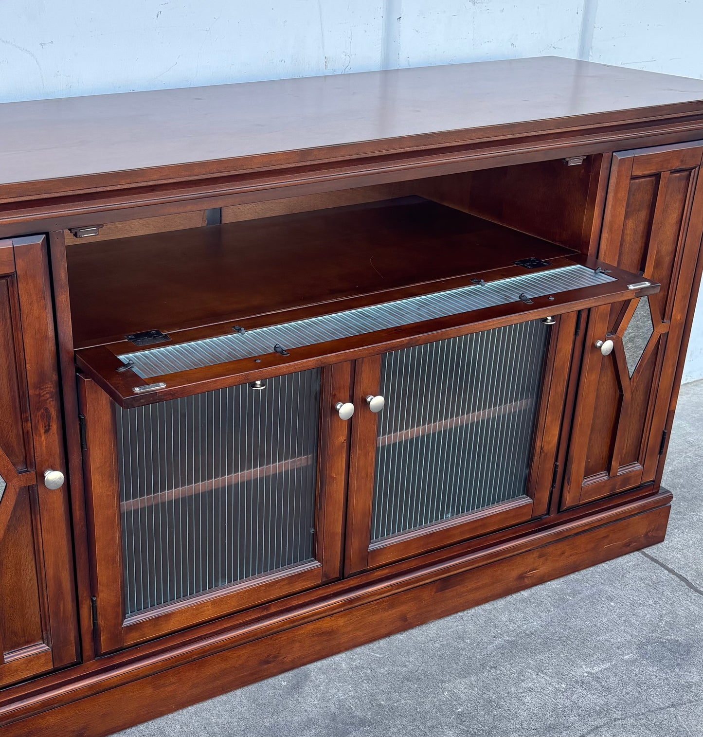 Dark wood sideboard/ buffet tv cabinet