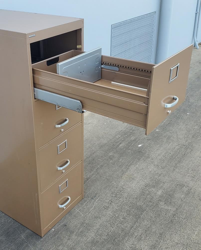 sears tan/ brown file cabinet 4 drawer (no keys)