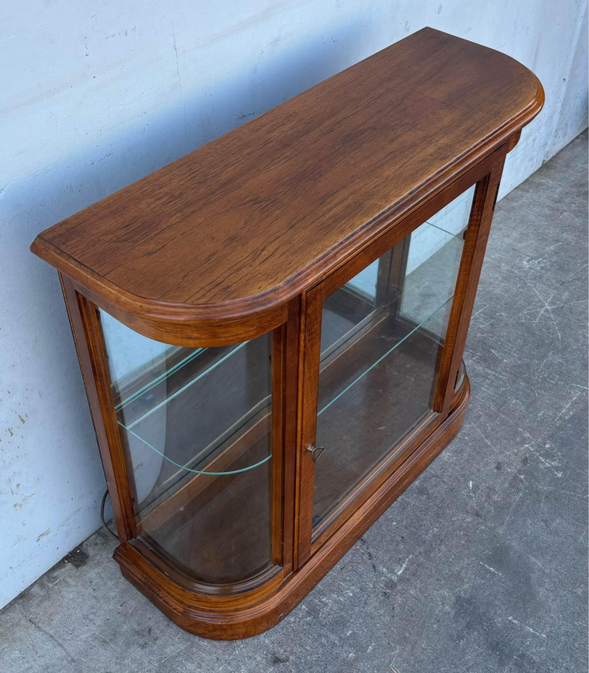 Pulaski Antique Mid Century Amboyna Wood Credenza with Mirror Back