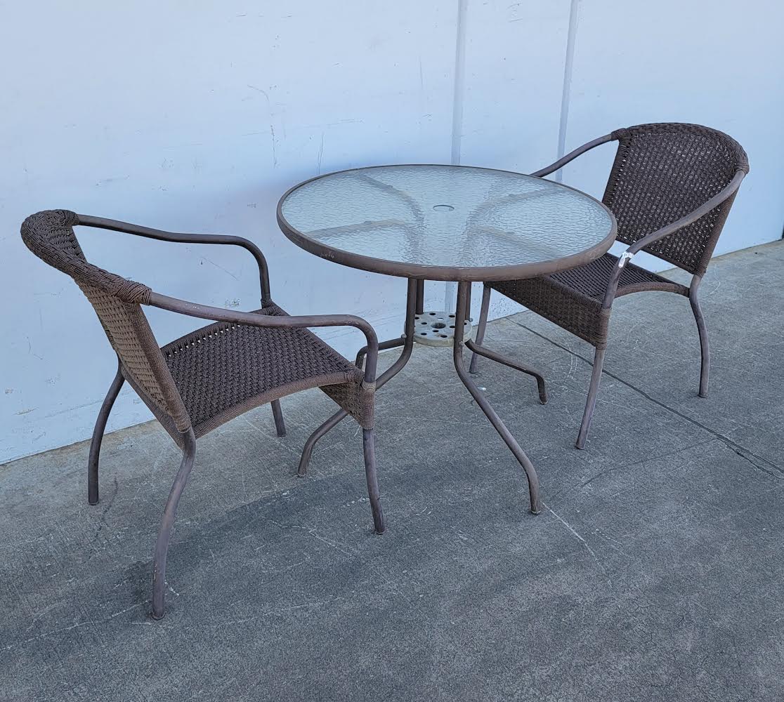Patio set round table with 2 chairs wicker/rattan/cane