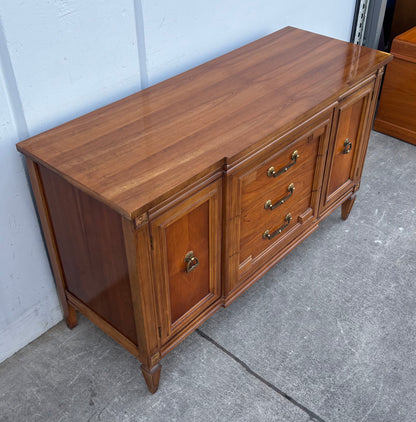 Thomasville sideboard/ buffet credenza