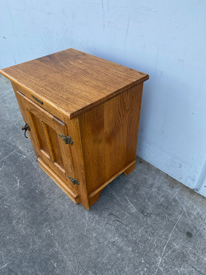 White clad cabinet nightstand/end/side table ice box