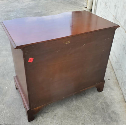 block front dresser/chest of drawers antique/vintage dark wood