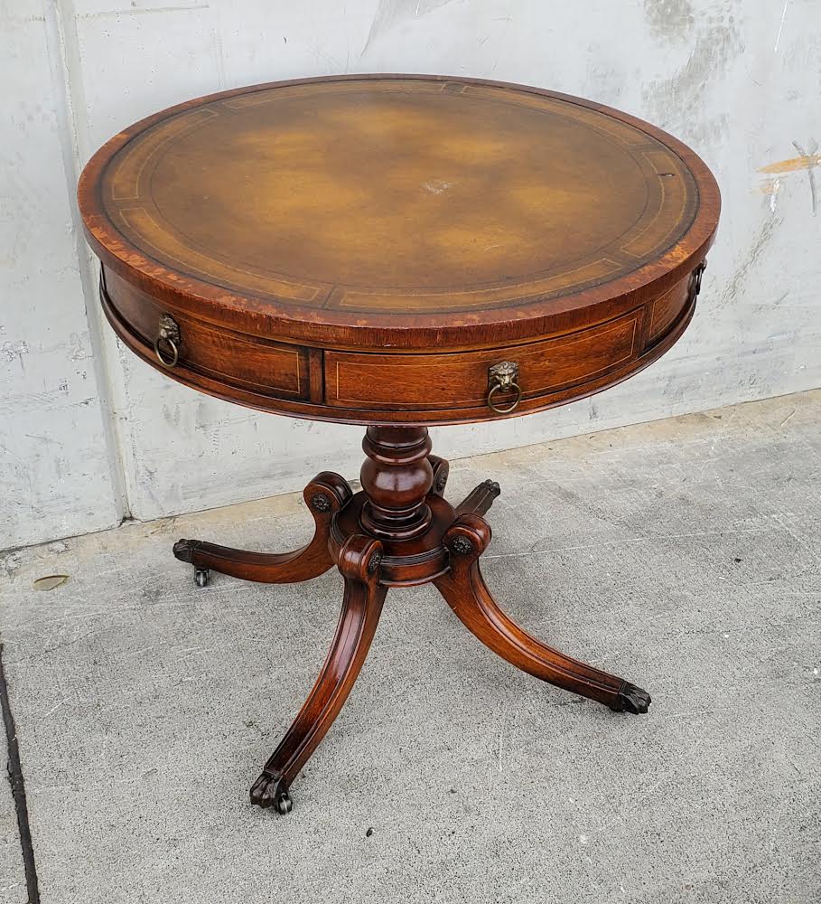 Coventry Manor Line round end/side table with drawer
