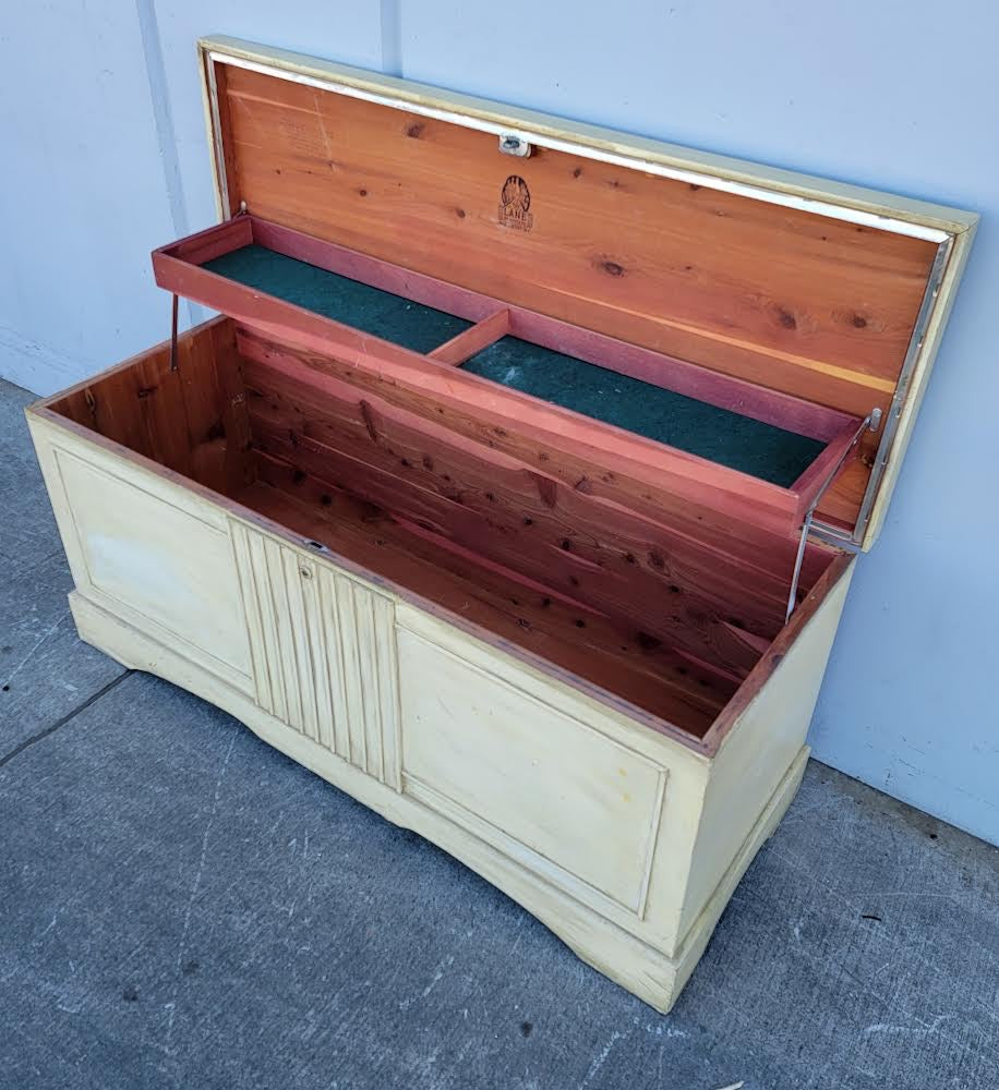 Blonde/light wood chest/trunk lane