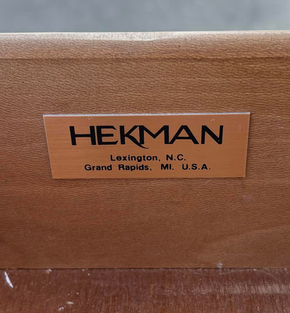 Hekman Furniture Georgian Style Banded Mahogany Lowboy Entryway Table