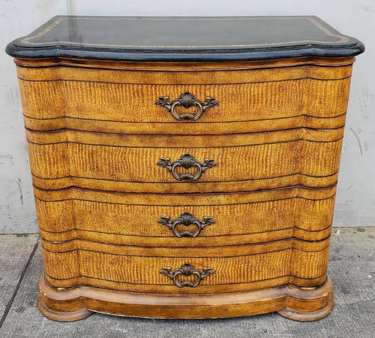 Light wood/black top dresser/chest of drawers