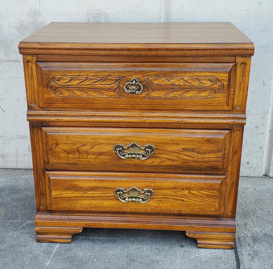 Sumter nightstand end/side table
