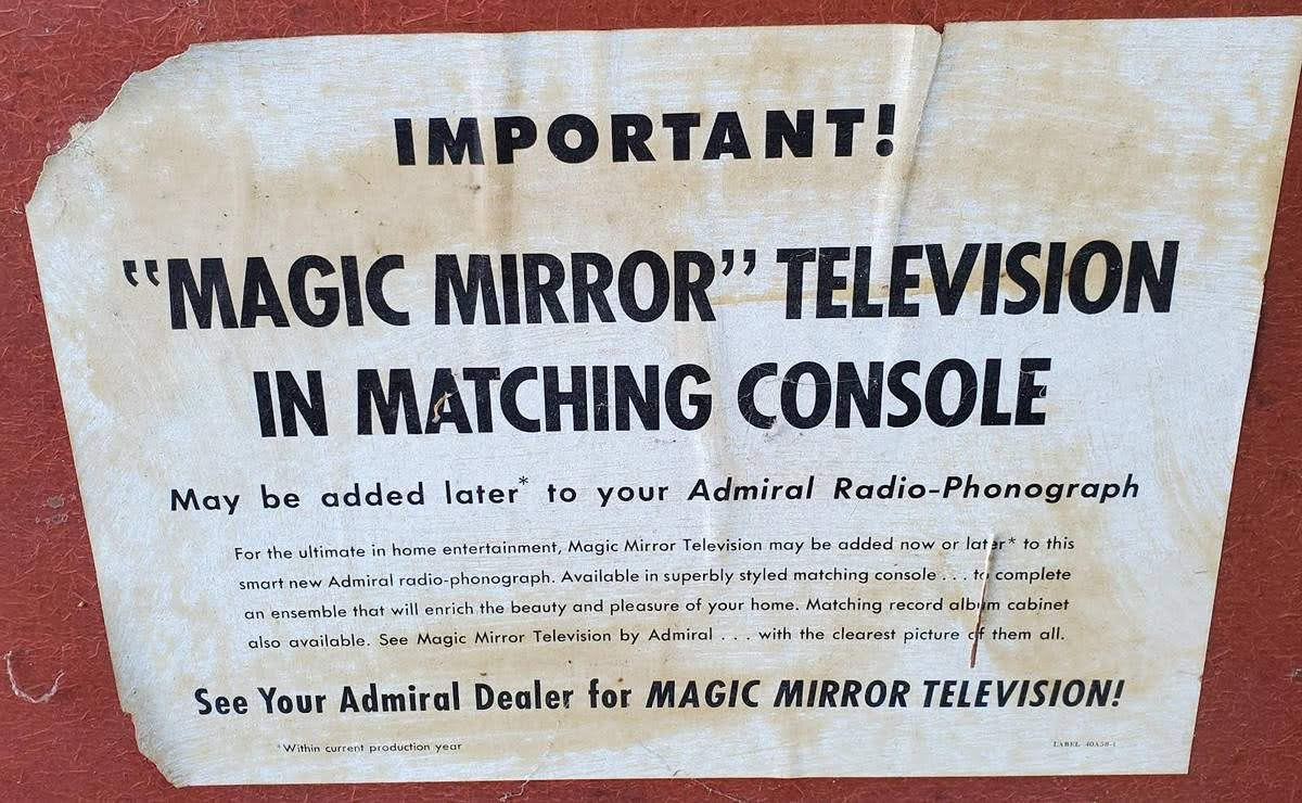 Admiral radio- phonograph antique/vintage ( not working)