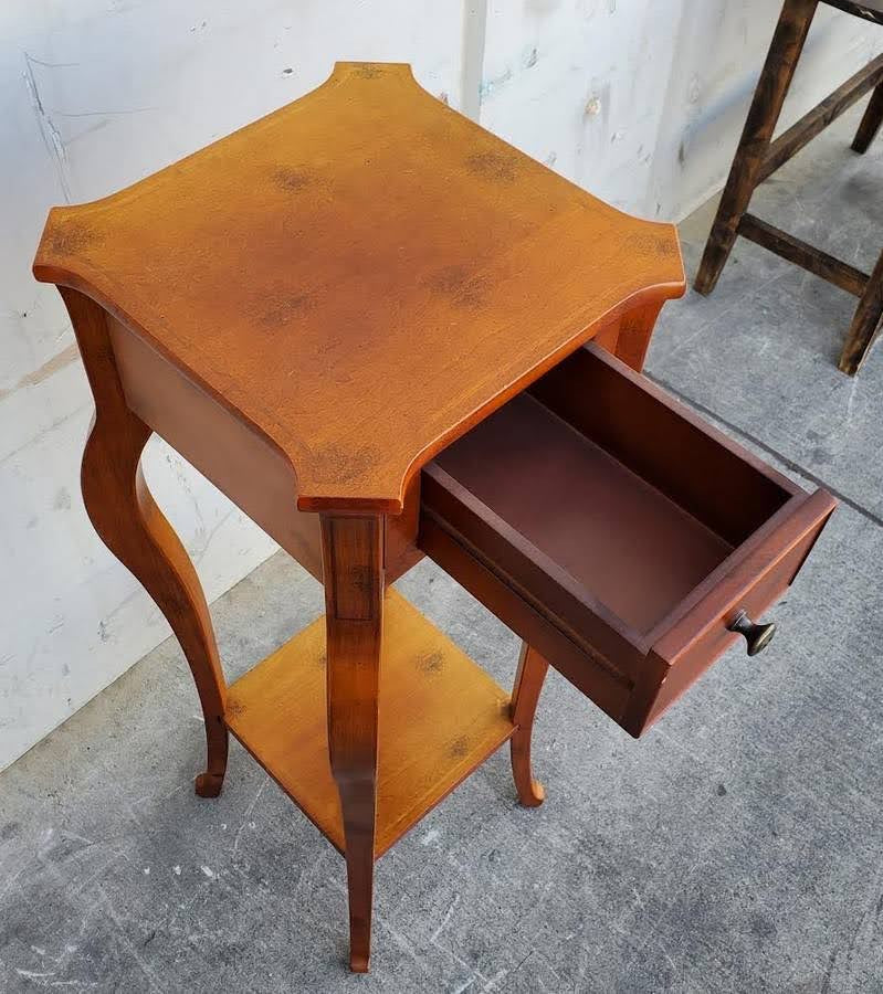 Bombay end/side table with drawer