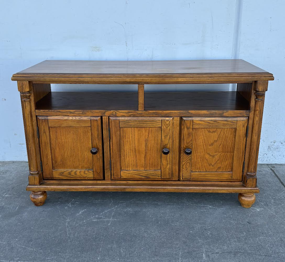 Rustic Oak Entertainment Stand