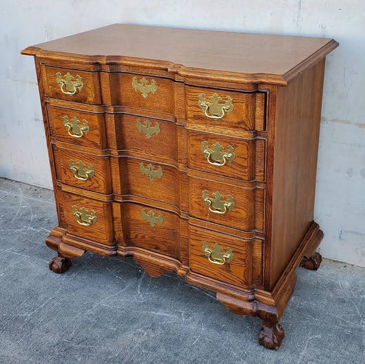 Block front dresser chest antique/vintage