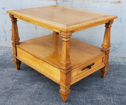 Hammary light wood end/side table with drawer