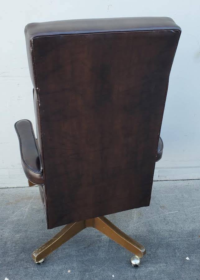 Brown office/computer chair