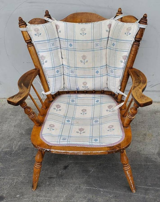 Armchair white floral cushion antique/vintage